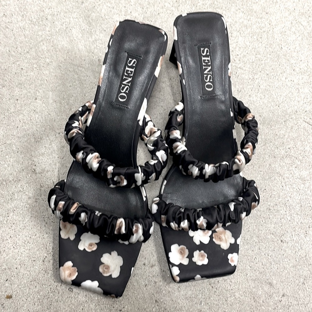 Senso sandals